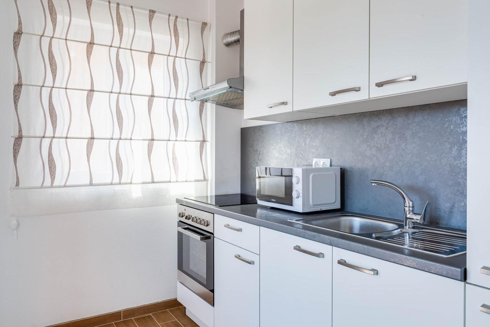 Apartmani Pocrnic Pakoštane Eksteriør billede