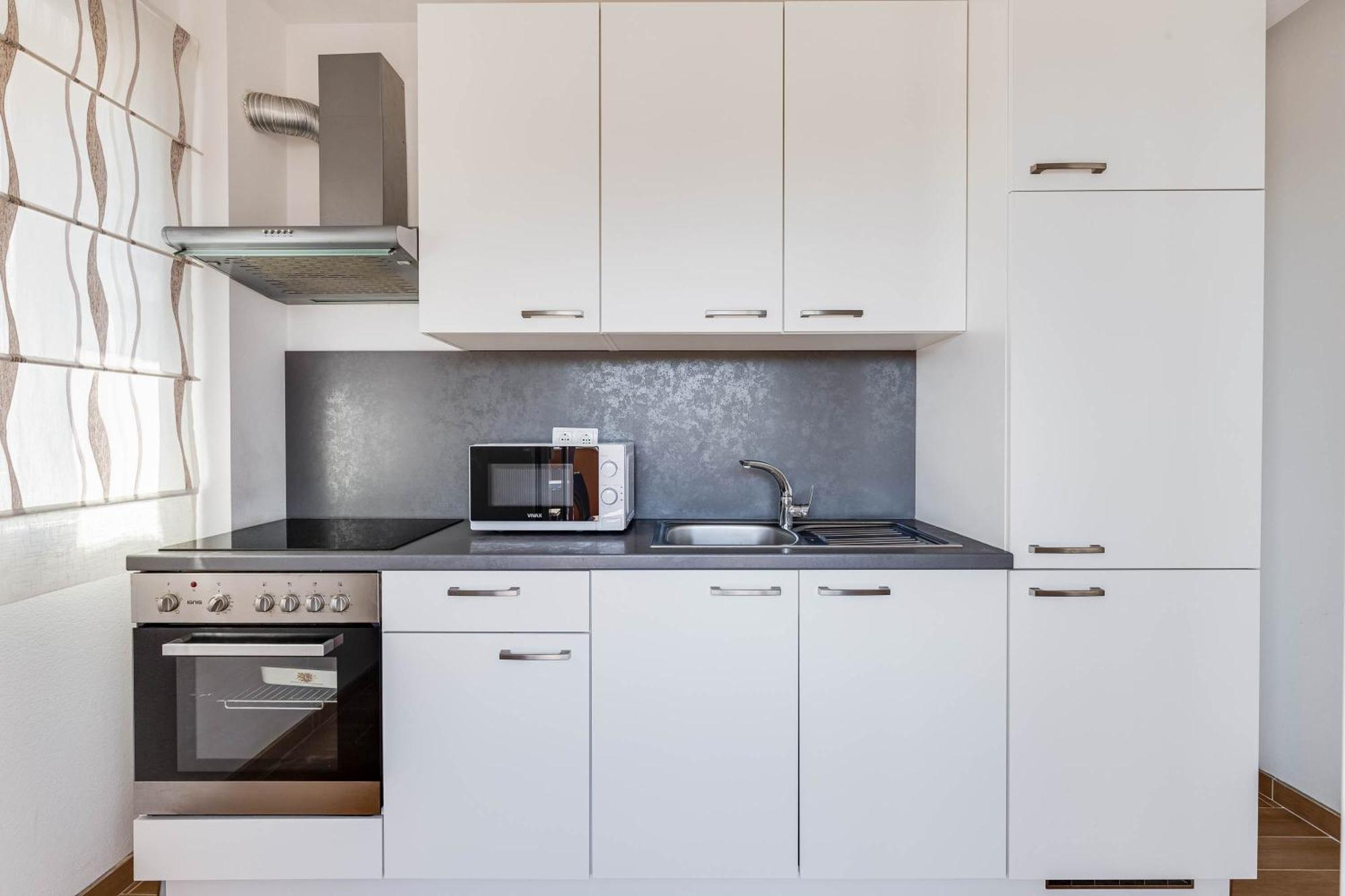 Apartmani Pocrnic Pakoštane Eksteriør billede